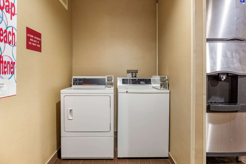 Dover Vacations - Comfort Suites Dover - Property Image 1