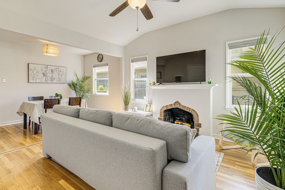Walk to Dtwn San Jose & Sjsu: Charming + Cozy Gem!