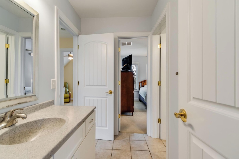 Scarborough Avenue 108