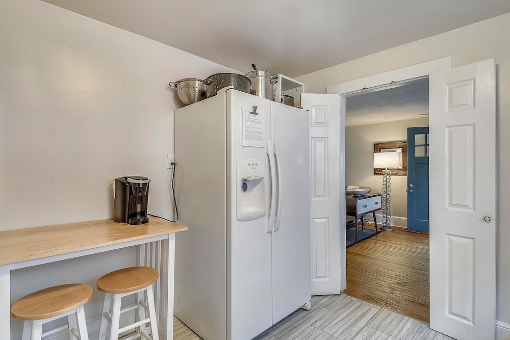 Laurel Street 108