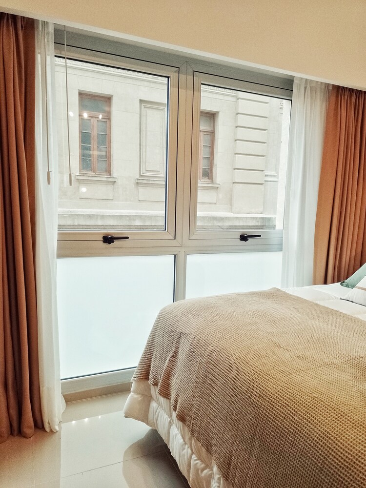 Ayres Suites Moreno