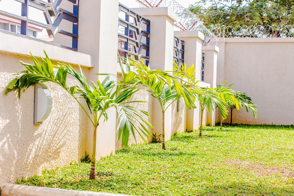 Tenny's Place Apartments