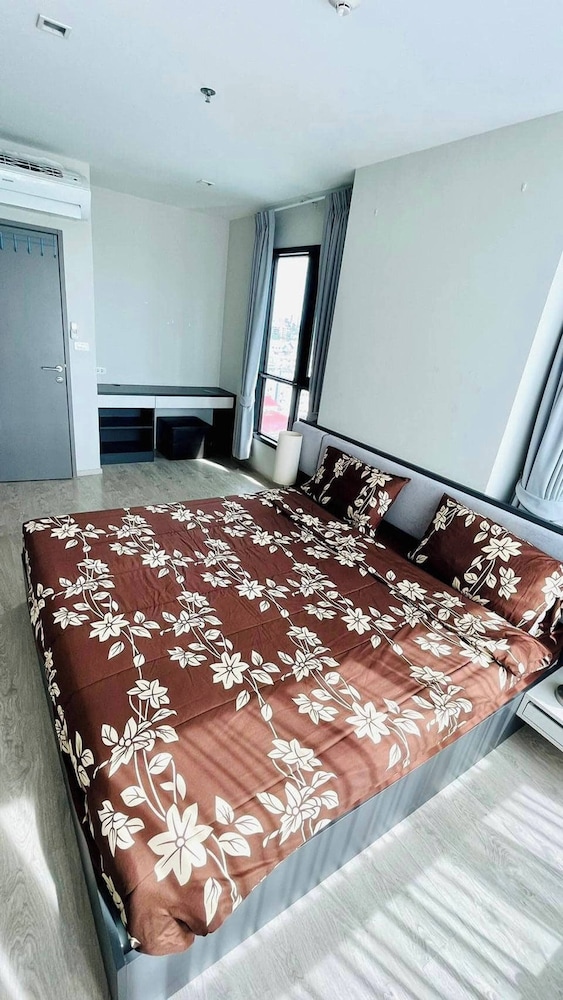 2 Bed Room Beautiful Location - Central Pattaya