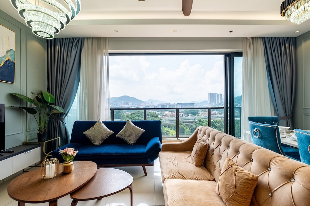 Astoria Ampang Condotel by Emily in Town