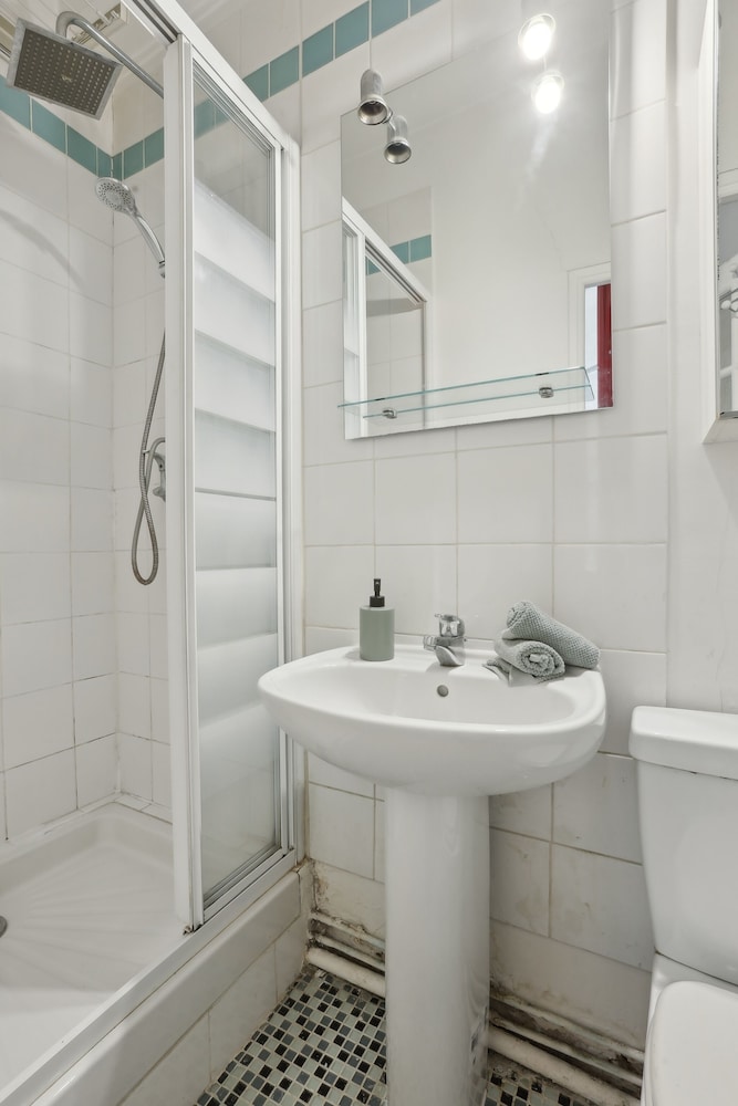 Chic 1BR by Châtelet & Louvre