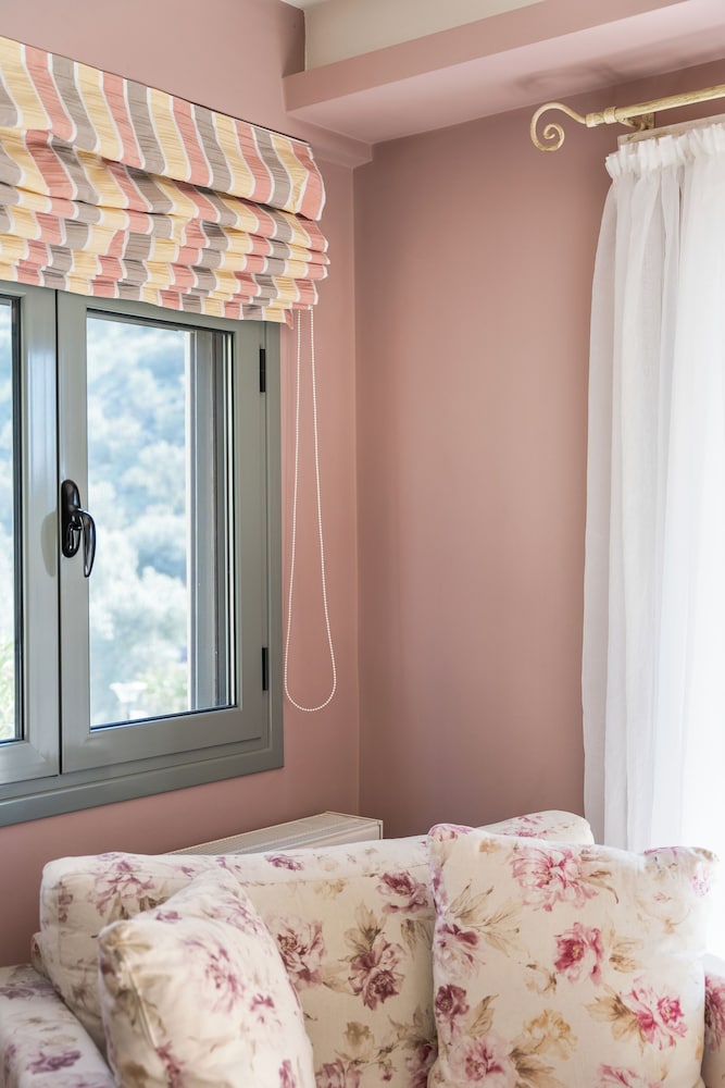 Aerinon Guesthouse