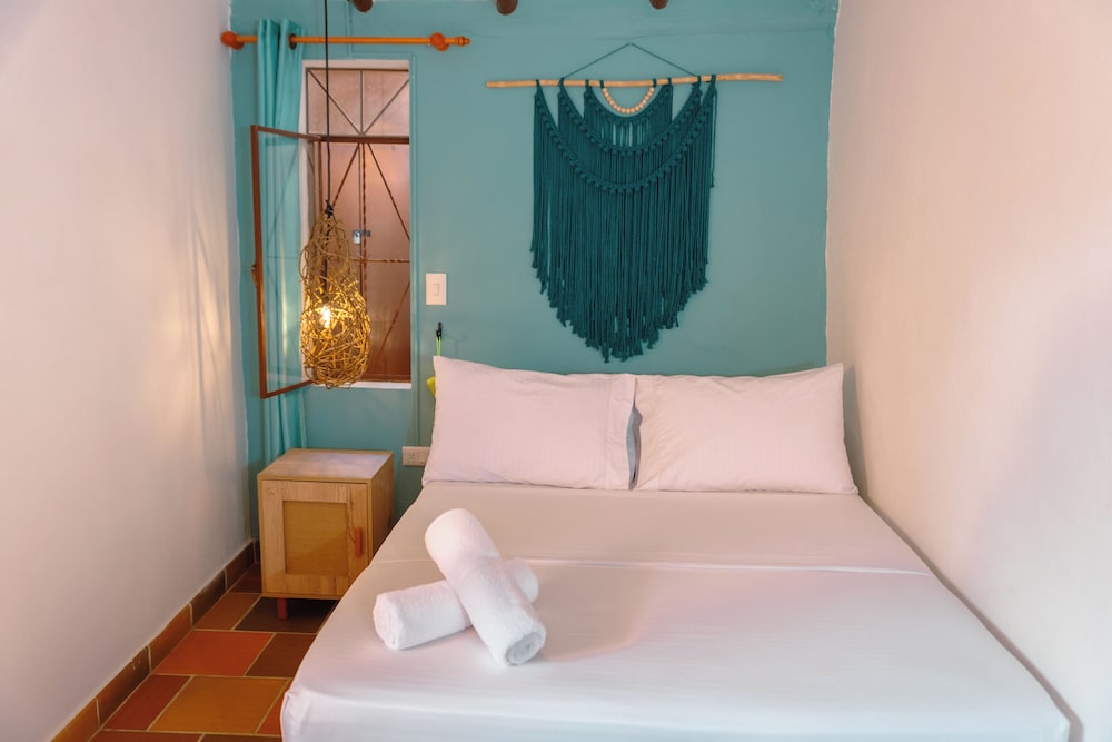 Traveler Hostel
