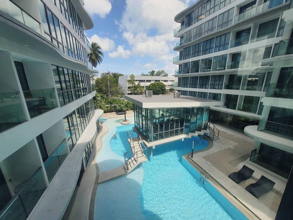 Stylish Bang Saray Apartment With Pool and Resort Facilities