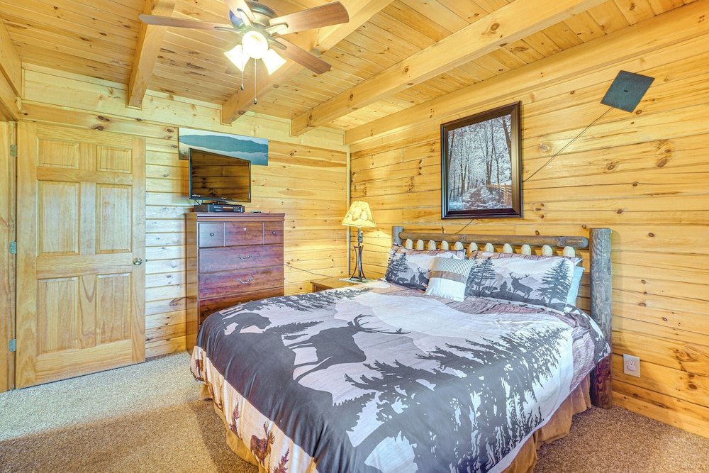 Douglas Lake Access: Family Cabin in Sevierville!