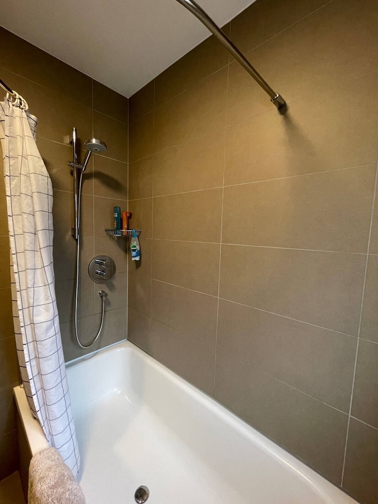Beautiful & Cosy 2BD House - Southwark