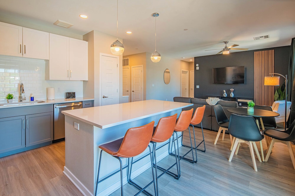 ROVE LIVING/KL - Alta North Central