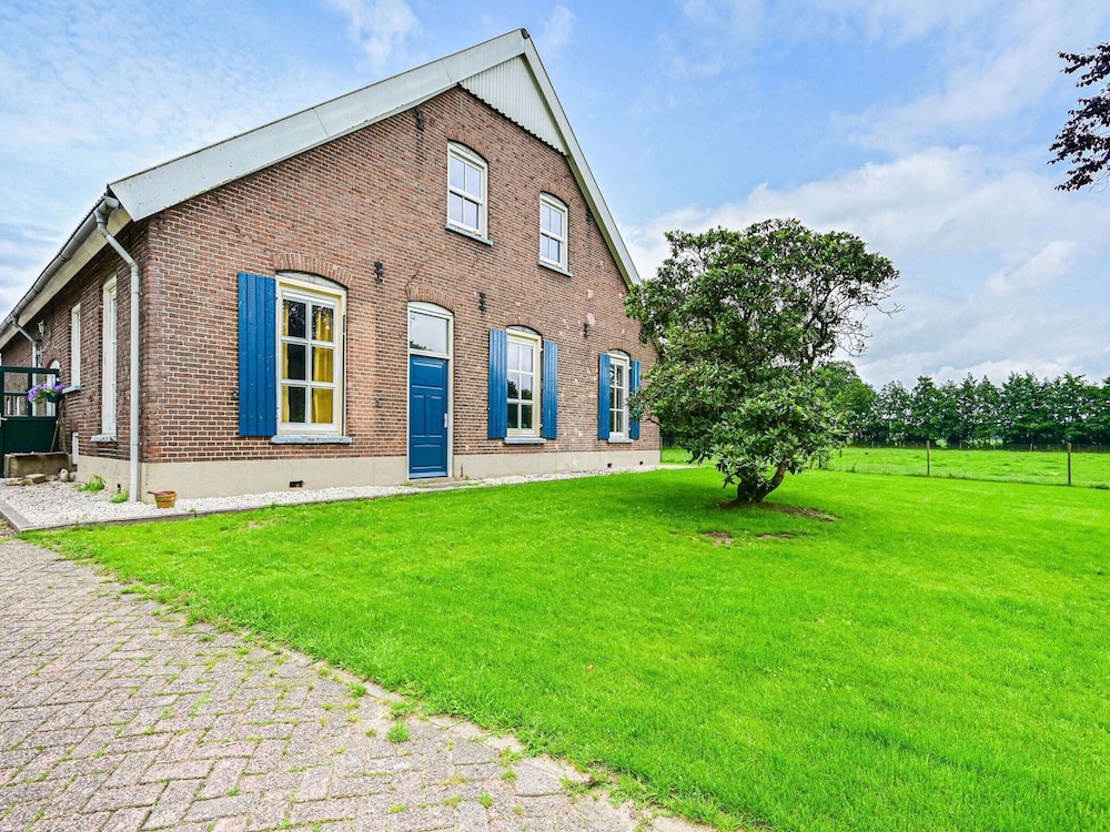 Farmhouse in De Heurne With Animal Farm