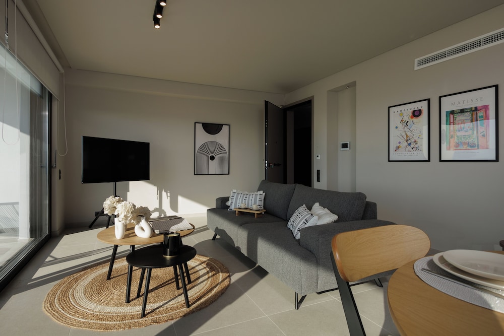Sunshine Apartment