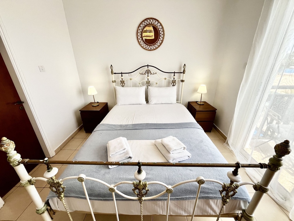 65 PRO - Stay Aphrodites Dream Villa