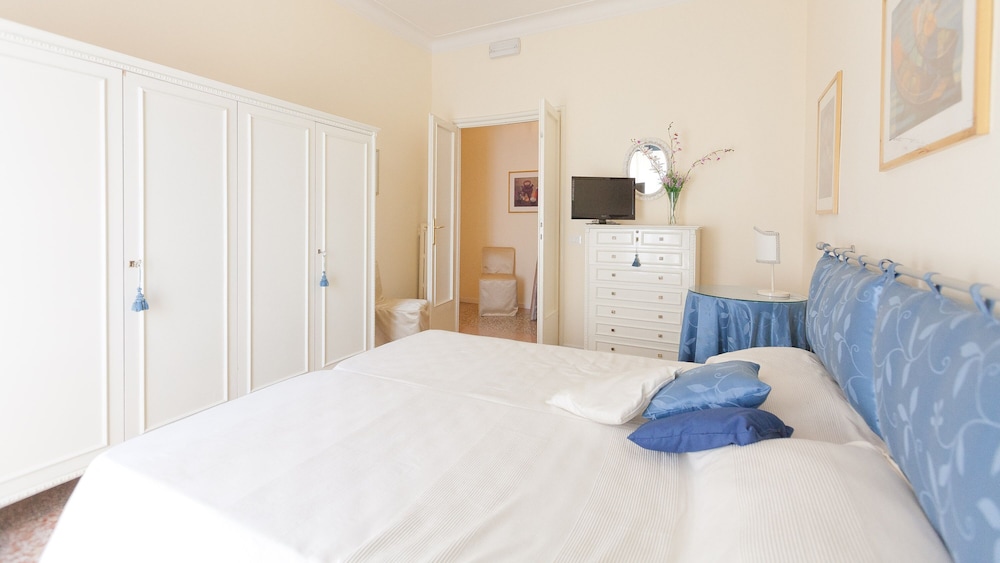 Rental In Rome Vatican Vintage Apartment