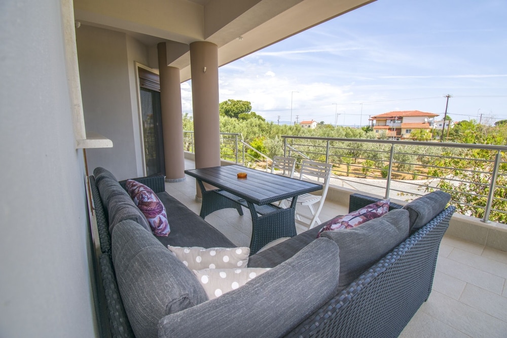 Villa George by Rentalspro