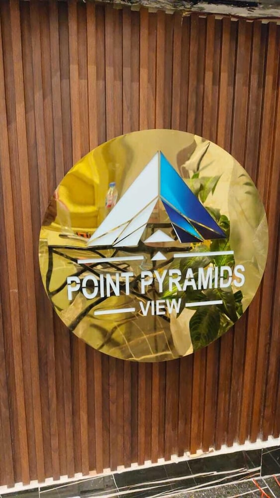 Point Pyramids View Inn