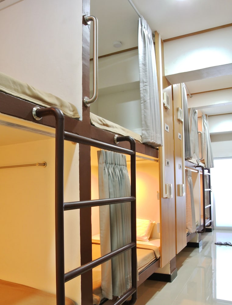Express Hostel