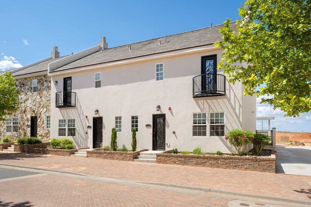 Twice Charmed 8 Bedroom Townhouse