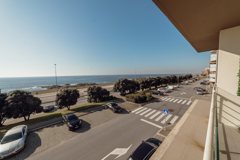 Modern Grand Seaside SEA View view 4