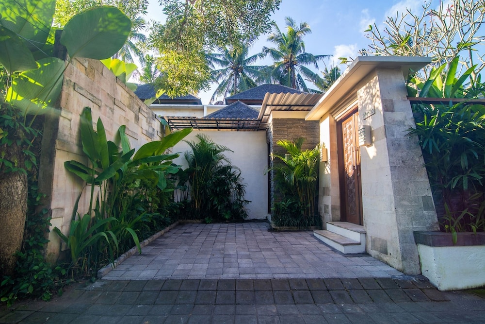 Marijo Villa 2BR Private Pool Mins to Central Ubud
