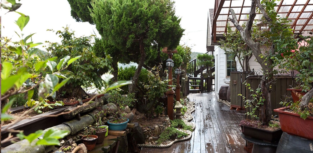 Taean White Sand Pension