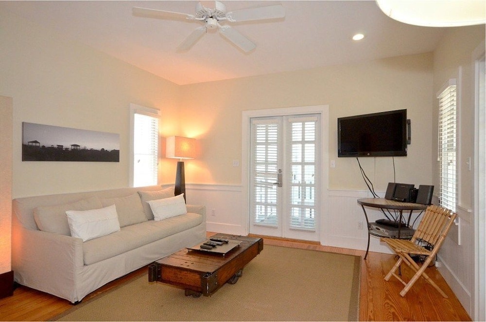Cottage Rental Agency - Seaside, Florida