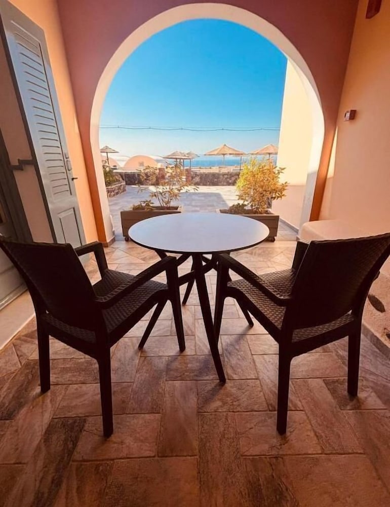 ANEMOESSA VILLA