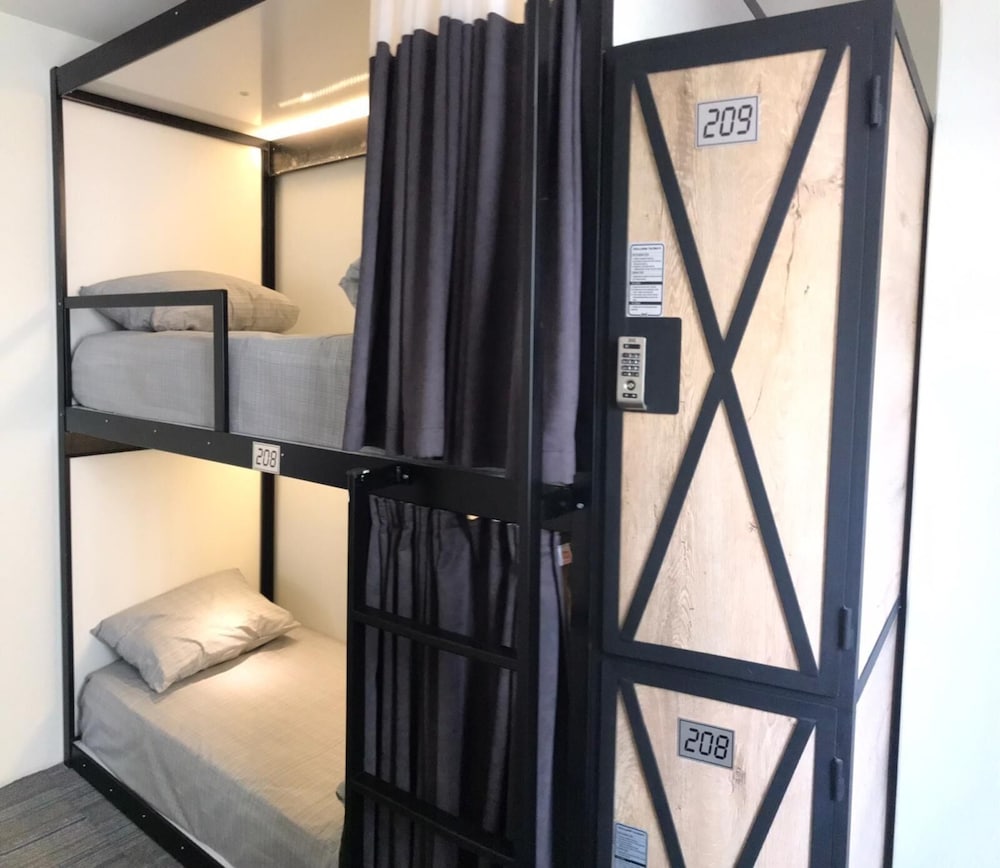 musk hostel