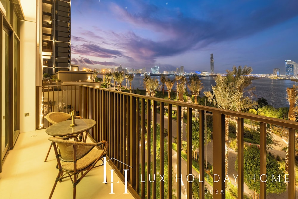 LUX The Creek Residence Suite
