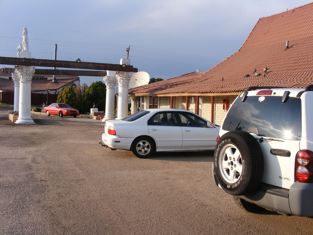 Nostalgic Stay Inn - Property Image 10