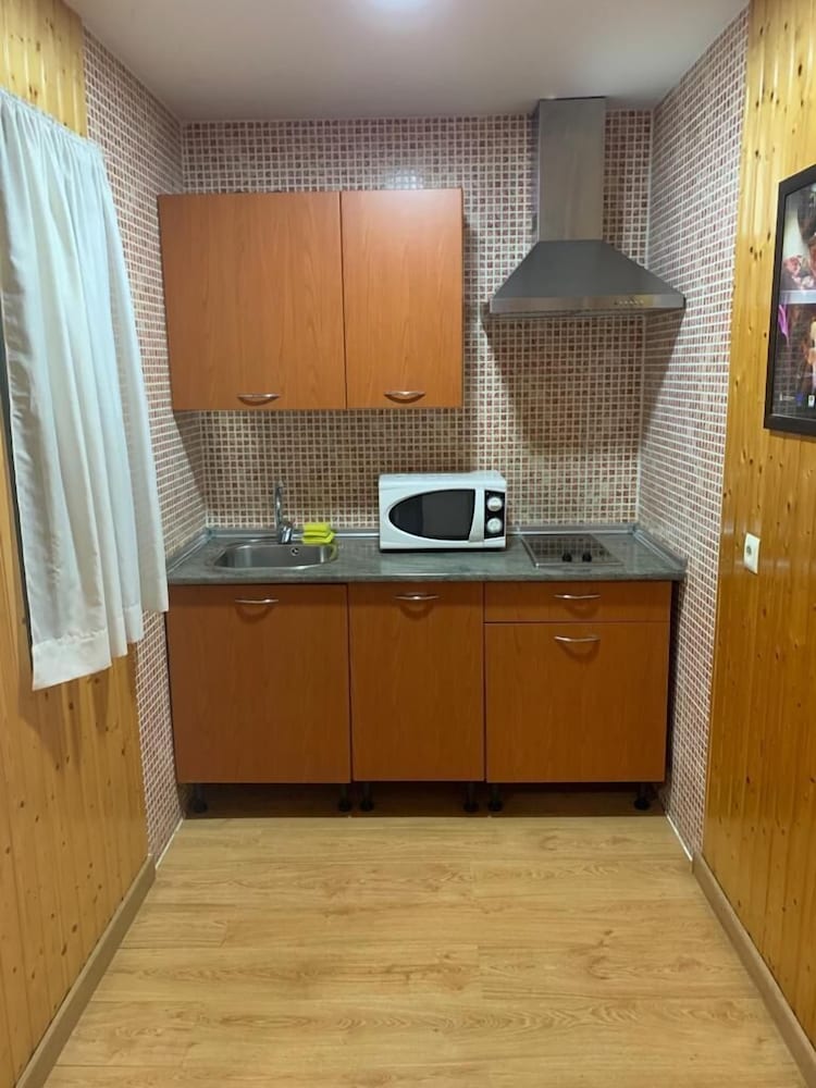 Hostal - Camping Ciudad de Cáceres