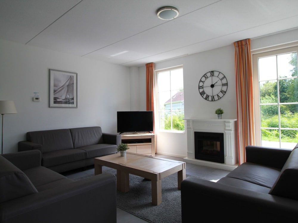 Villa Near the Lake in Makkum view 2