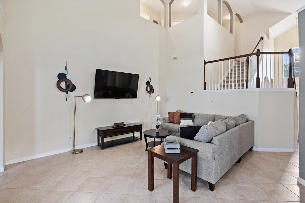 Windsor Palms Resort 5 Bedroom Home with Game Room 5 Home