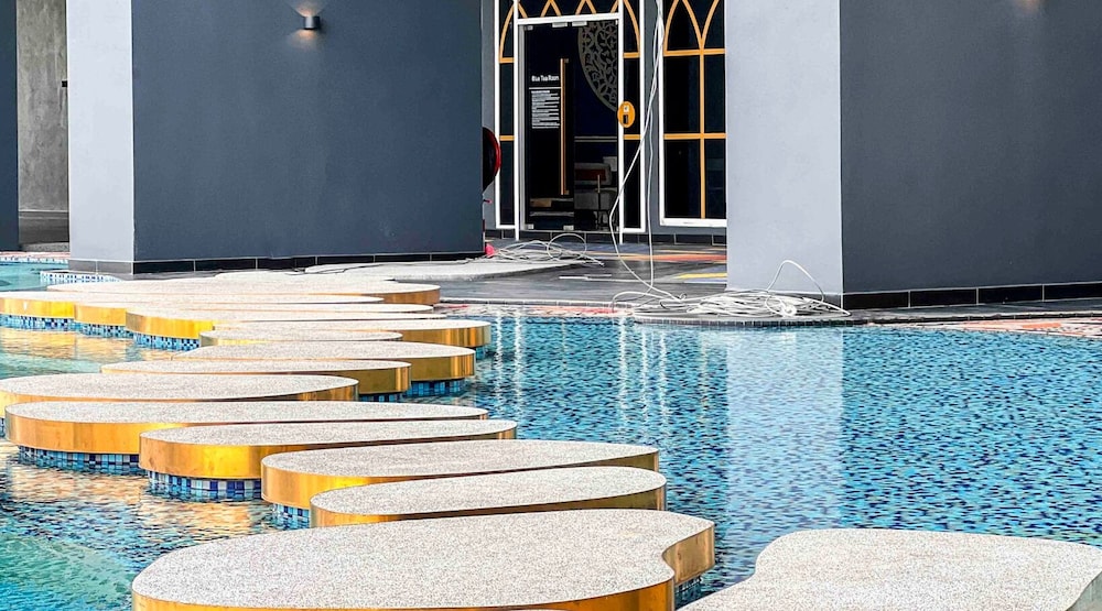 Arte Cheras Luxury Suites