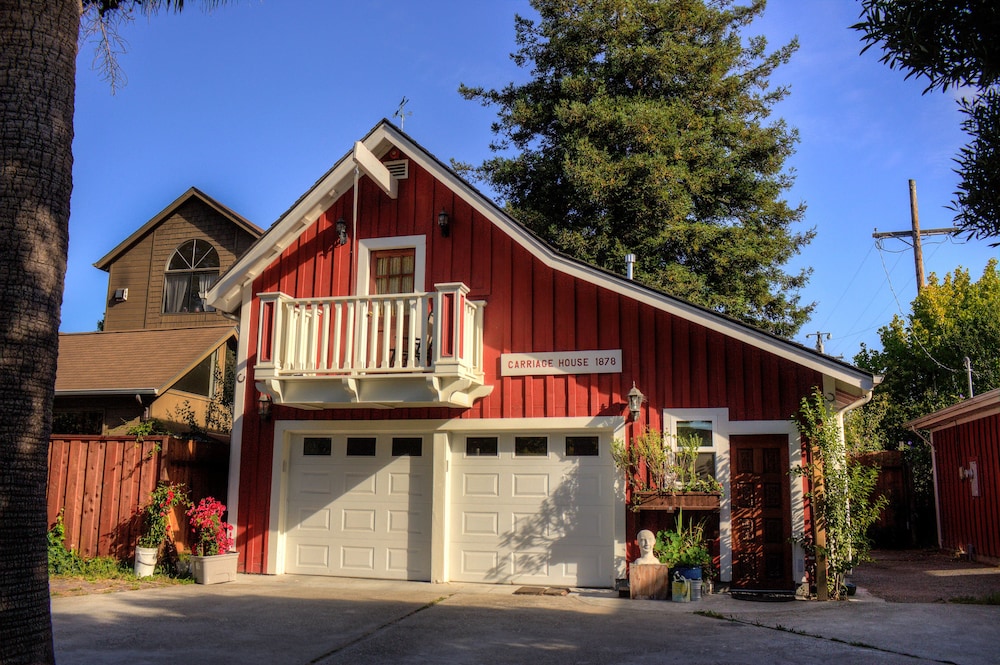 Cliff Crest Bed & Breakfast