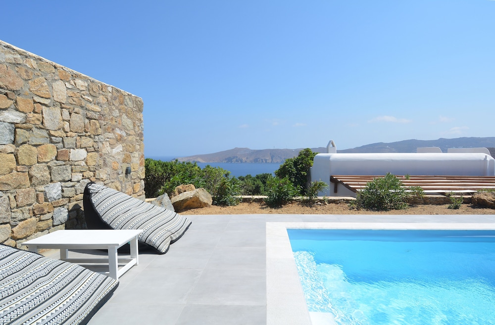 Sea Breeze Panormos