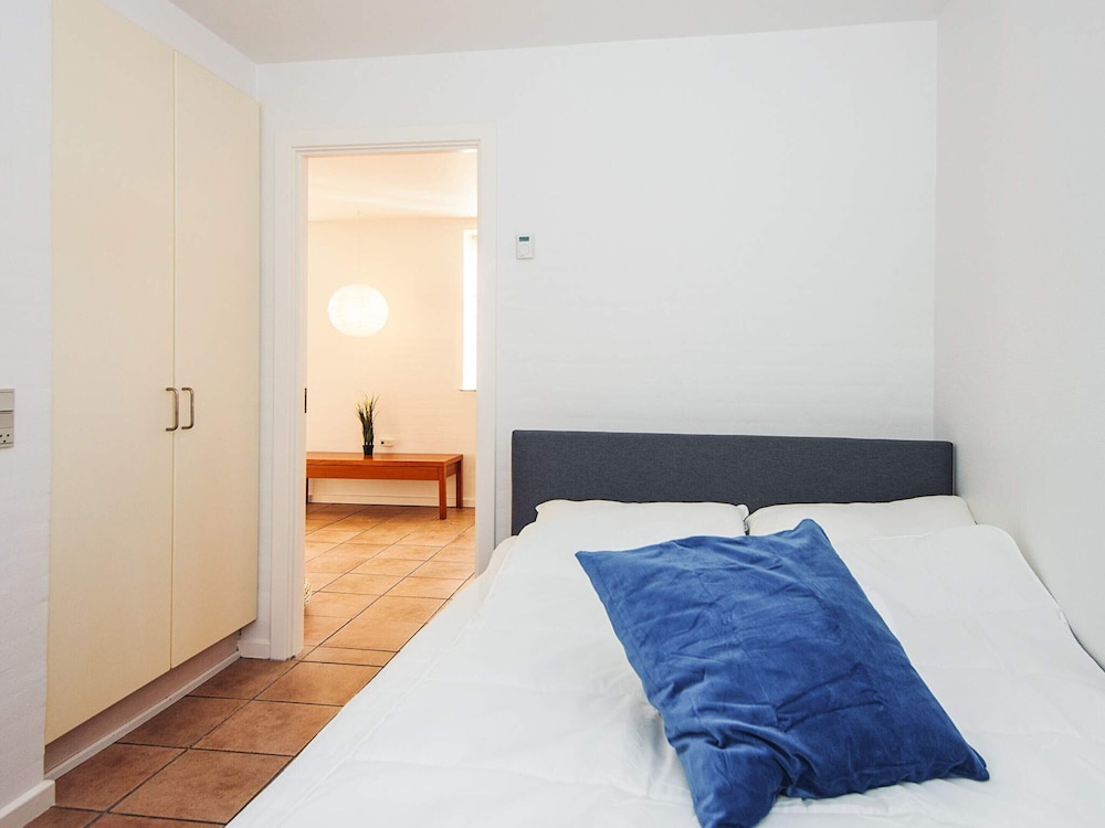 Apartment, 250m From Coast
