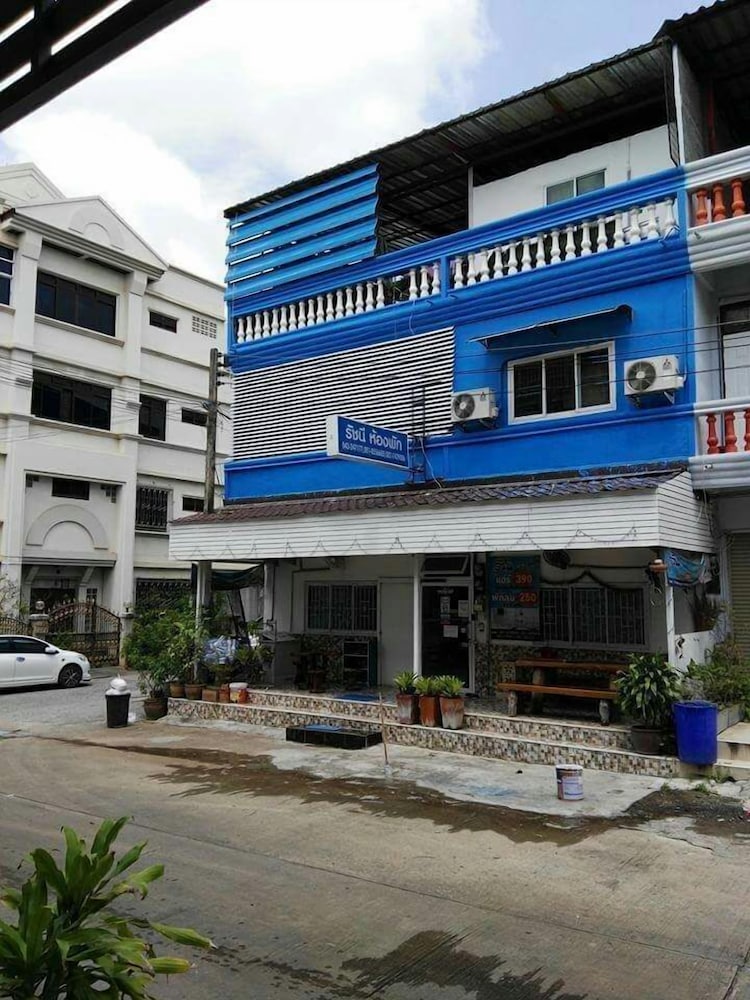 Rachanee Guesthouse