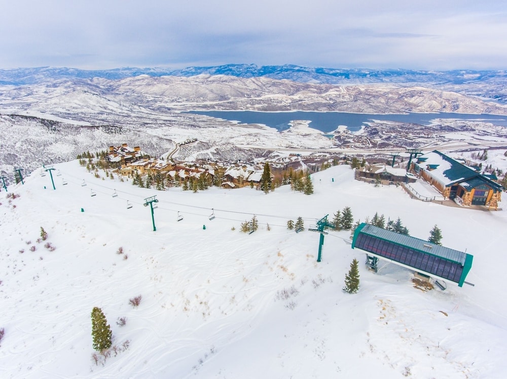 Majestic Ski in Ski Out Estate