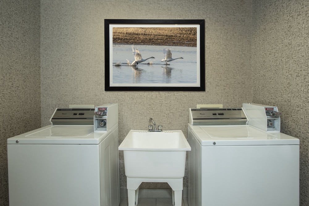 Medicine Hat Vacations - Holiday Inn Express  Suites Medicine Hat Transcanada Hwy 1, an IHG Hotel - Property Image 11