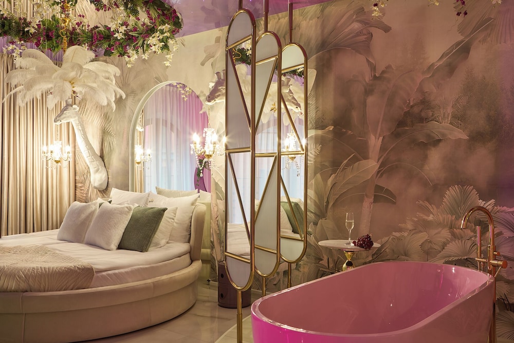 High Stay Granaria Wild & Pink by Downtown Apartments