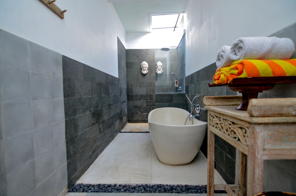 New Pondok Sara Villas