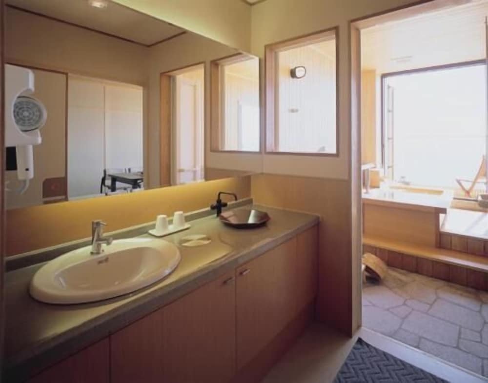 Nishiura Grand Hotel Kikkei