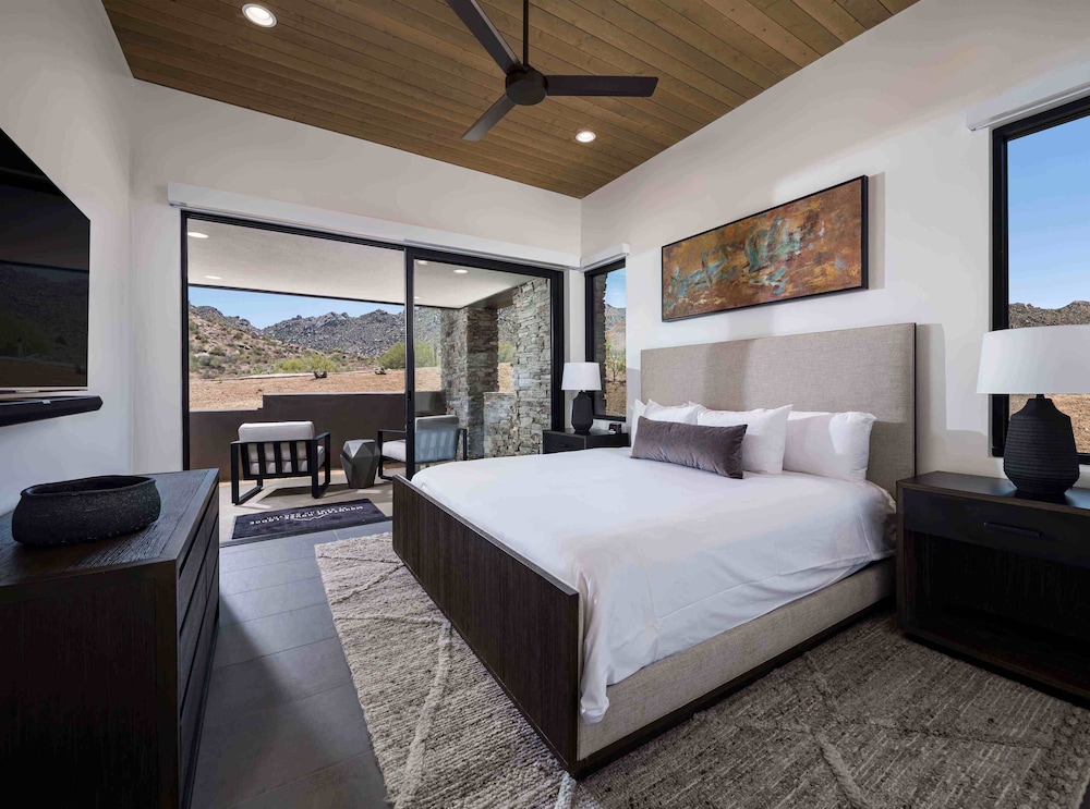 Mountain House Lodge at Sereno Canyon