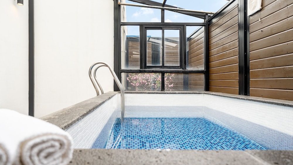 Buan Cordelia Pool Villa Pension
