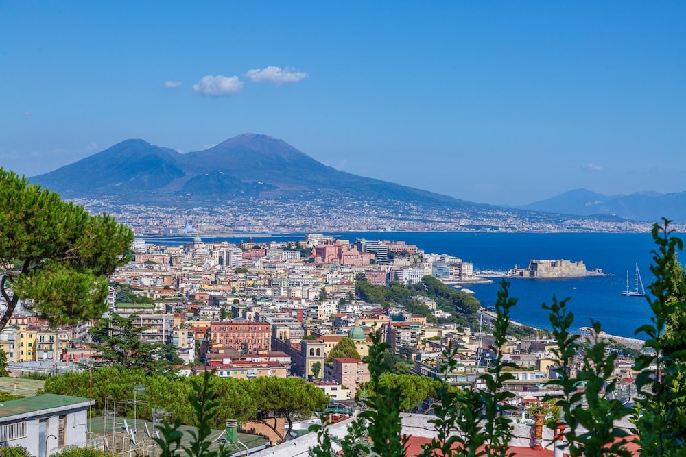 Lovely Frame in Naples