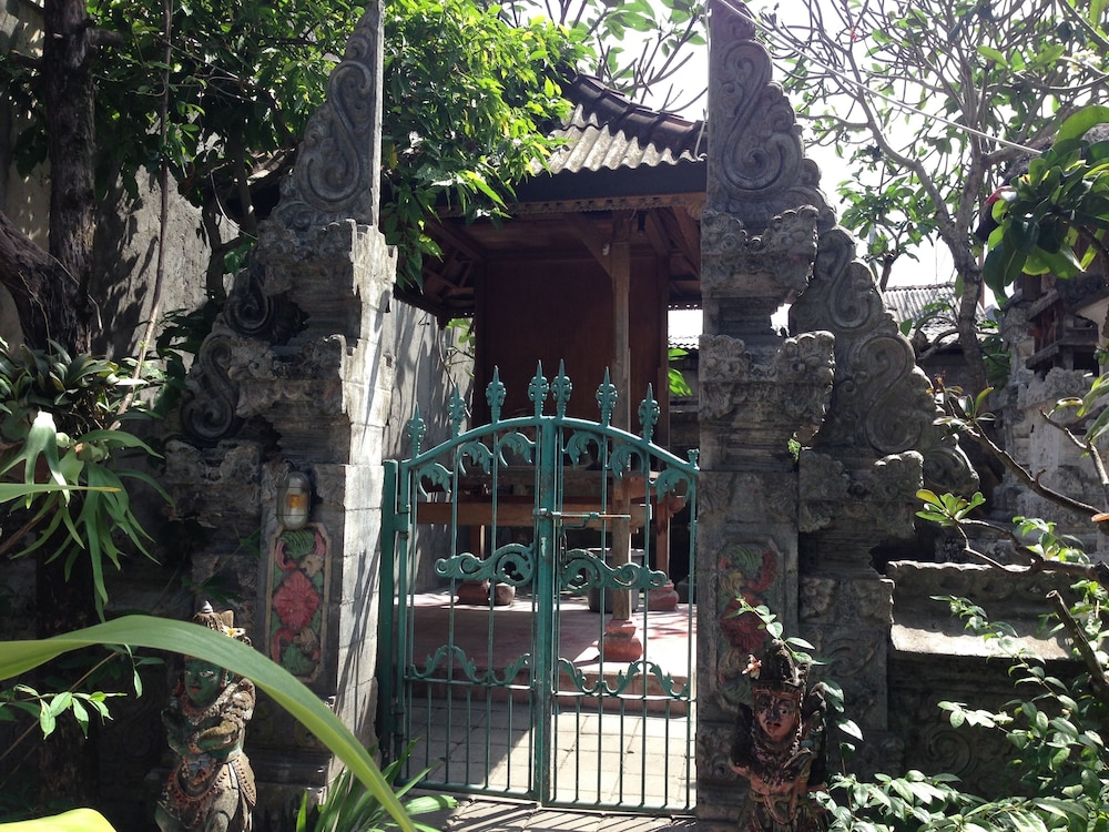 Double N Guesthouse