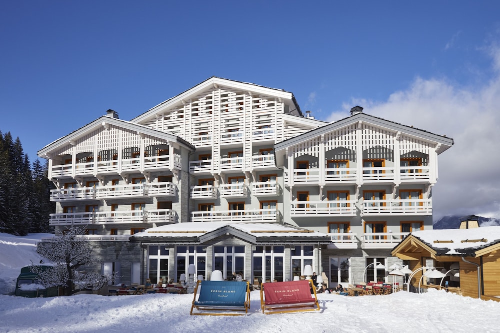 Hotel Ecrin Blanc Resort Courchevel - Image 1