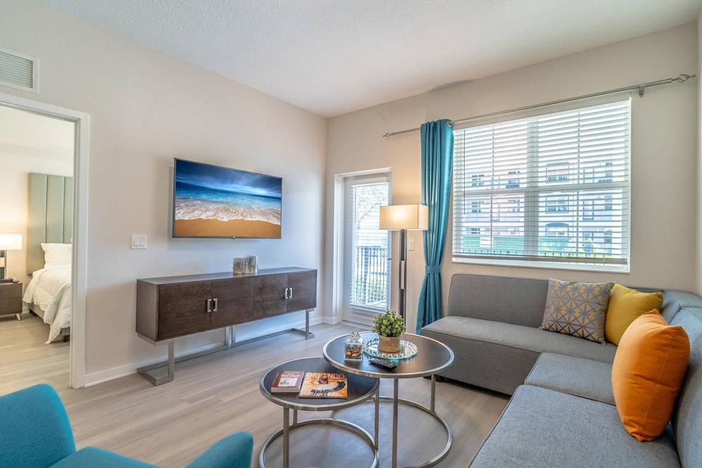 4013 110 Vista Cay